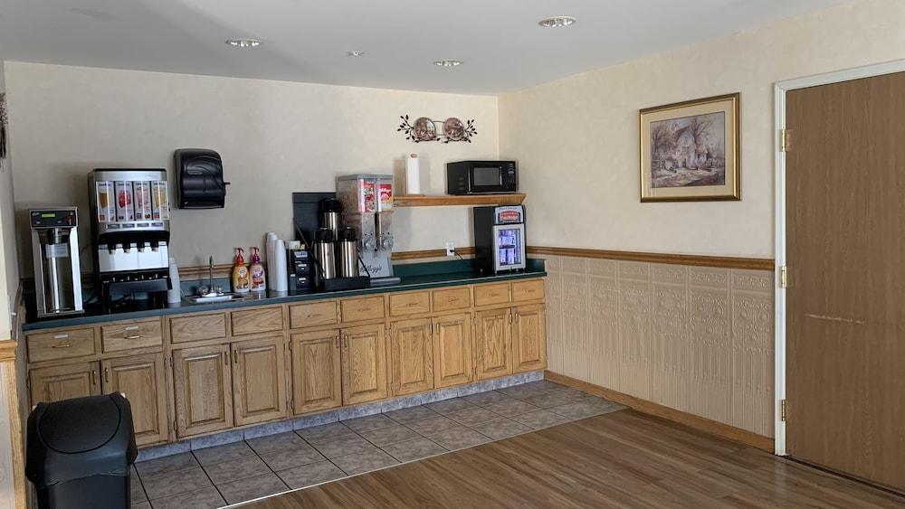 Fairbridge Inn & Suites Miles City - photo 59
