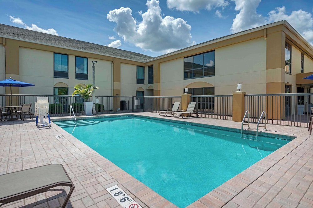 City Express by Marriott Yulee - photo 36