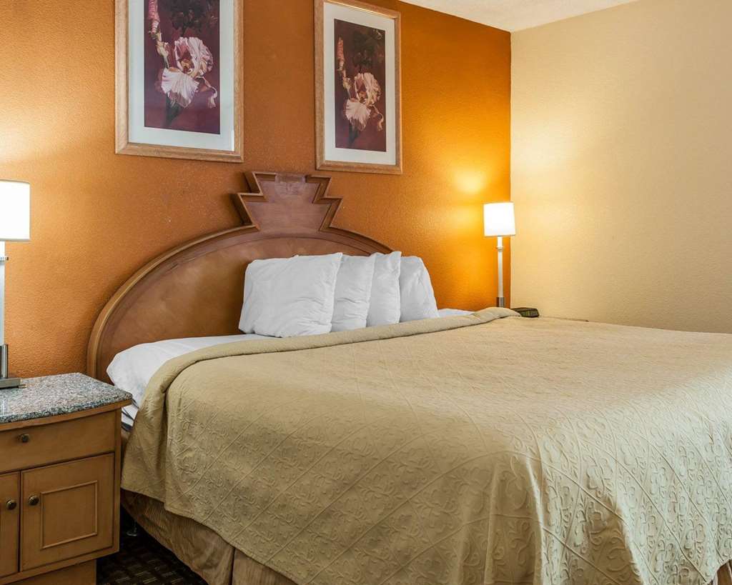 Quality Inn & Suites Shelbyville I 74 - photo 18