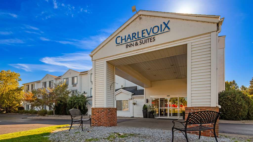 Charlevoix Inn & Suites SureStay Collection by Best Western - photo 2