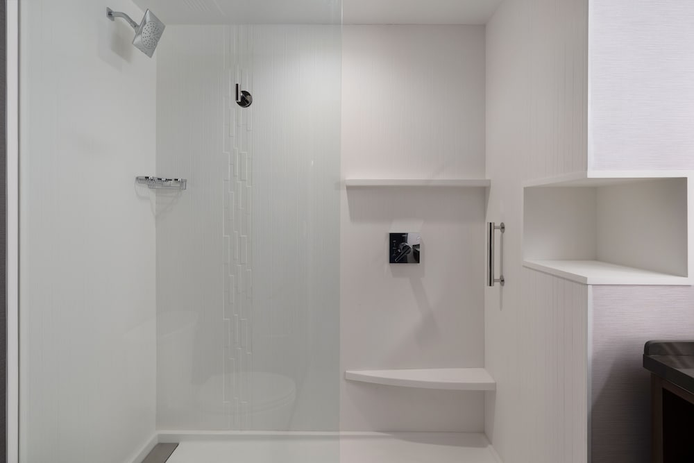 Courtyard by Marriott Marina del Rey - photo 16