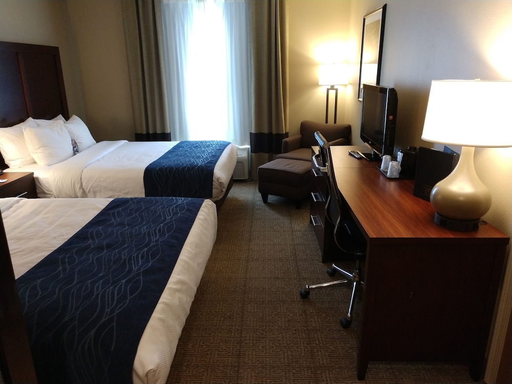 City Express by Marriott Milford Cooperstown - photo 10