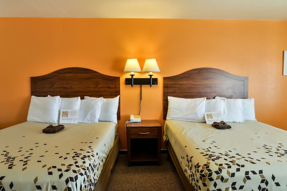 Adventure Inn & Motel - photo 8