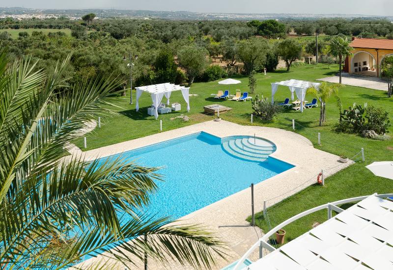 AmareGold Tenuta la Baronessa — hotel in Tuglie