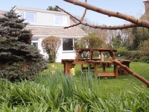 Treen - carbon neutral hotel in Saltash