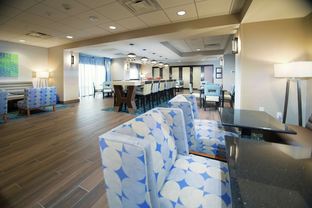 Hampton Inn Arvin Tejon Ranch - photo 41