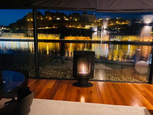 My Douro View Luxury Apartment River Front — 4-Star Luxury Hotel in Vila Nova De Gaia, Portugal