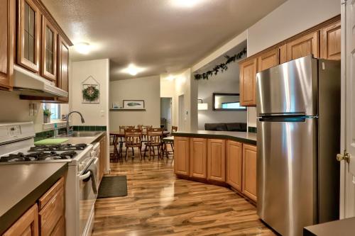The Haire Haus — 4-Star Luxury Hotel in Nampa, United States