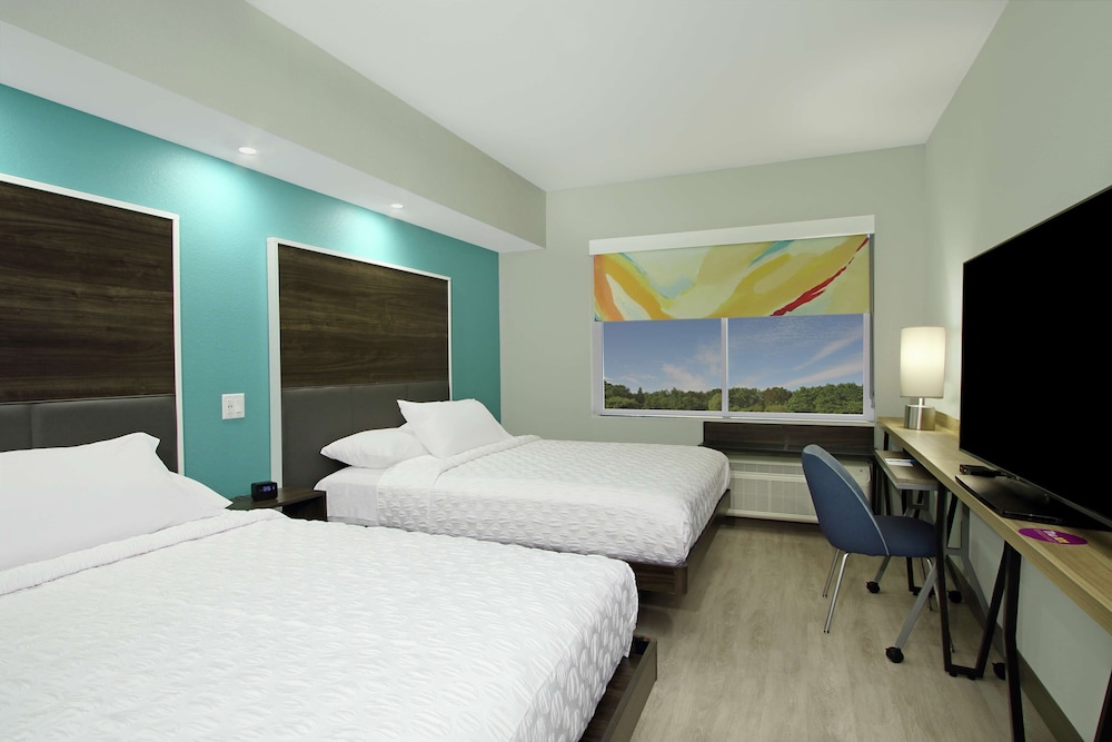 Tru by Hilton Bryan College Station - photo 9
