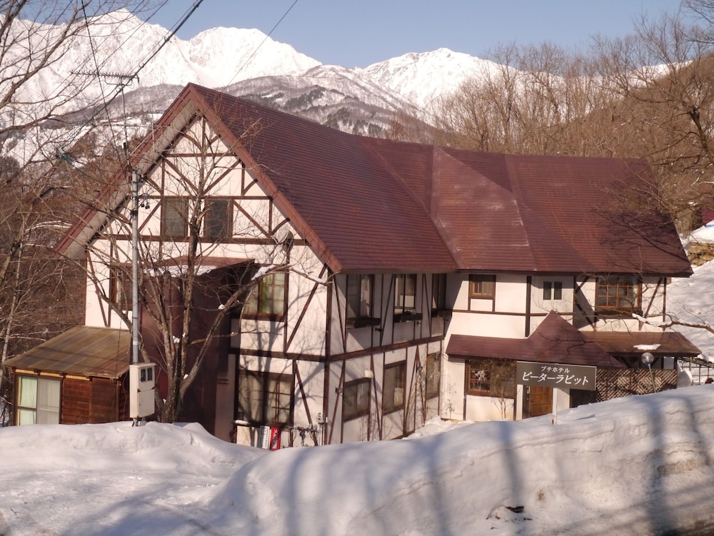 Petit Hotel Peter Rabbit in Hakuba, Japan