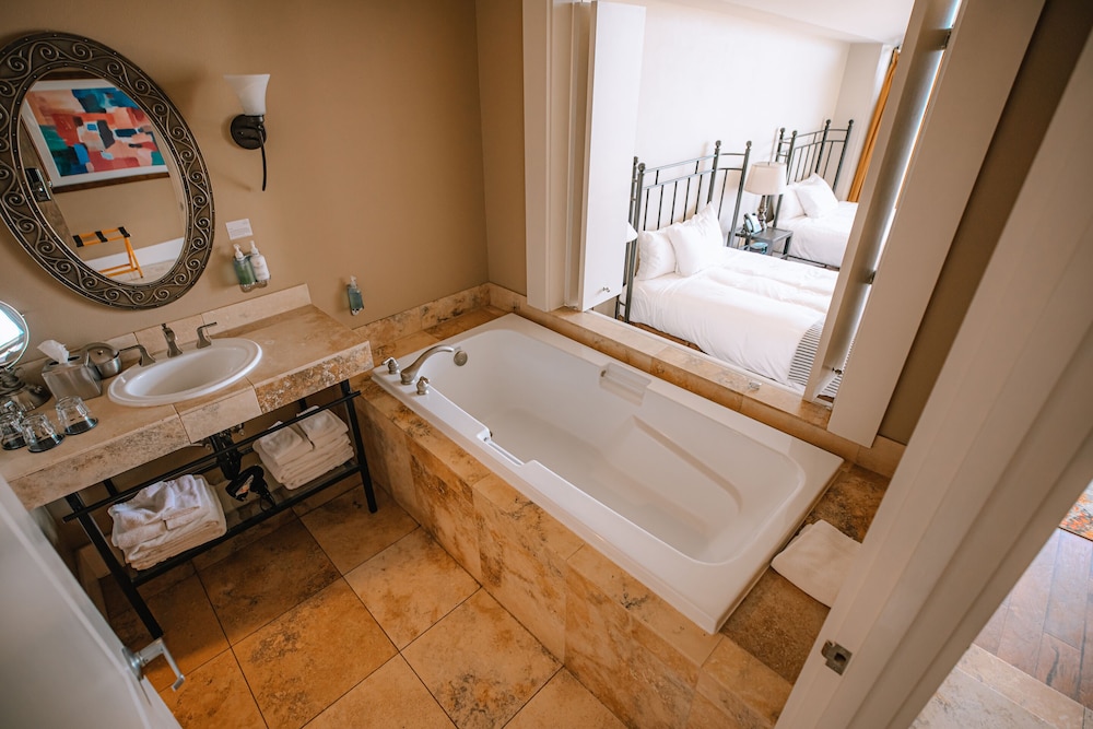Sagecliffe Resort & Spa - photo 23