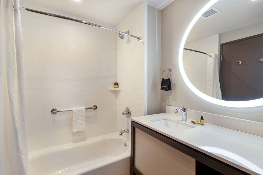 Best Western Plus Executive Residency Rigby's Water World Hotel - photo 34
