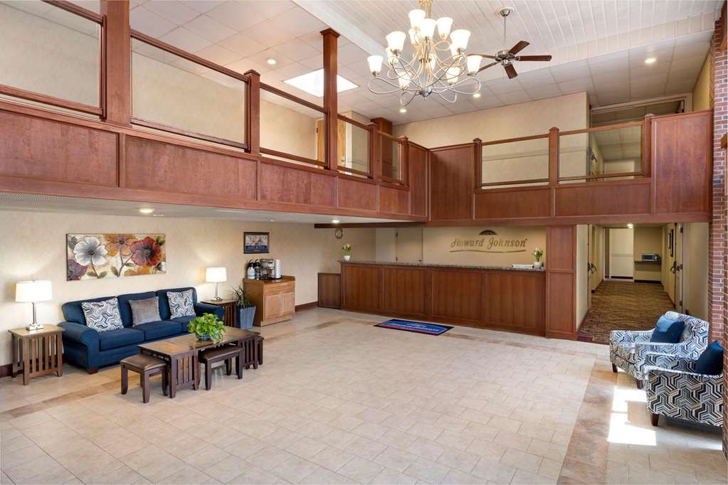 Howard Johnson Hotel by Wyndham South Portland - photo 3