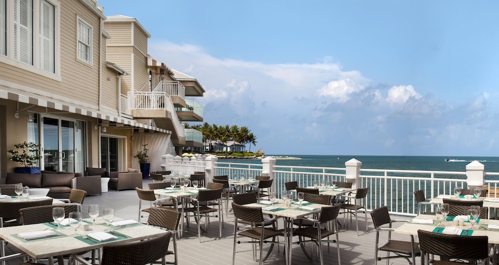 Pier House Resort & Spa - photo 81