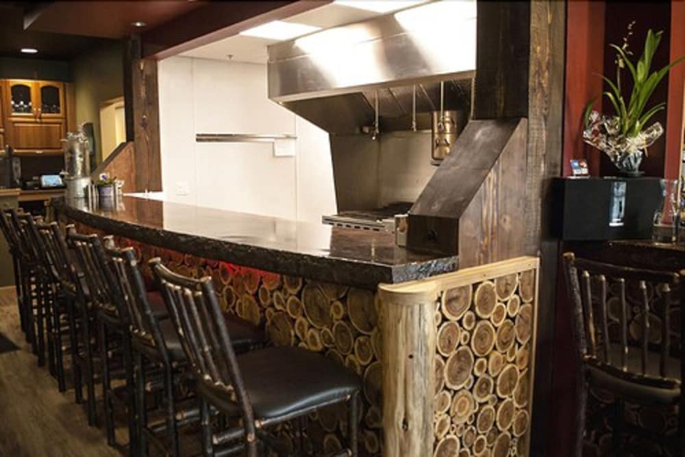 Sitka Hotel and Restaurant - photo 20