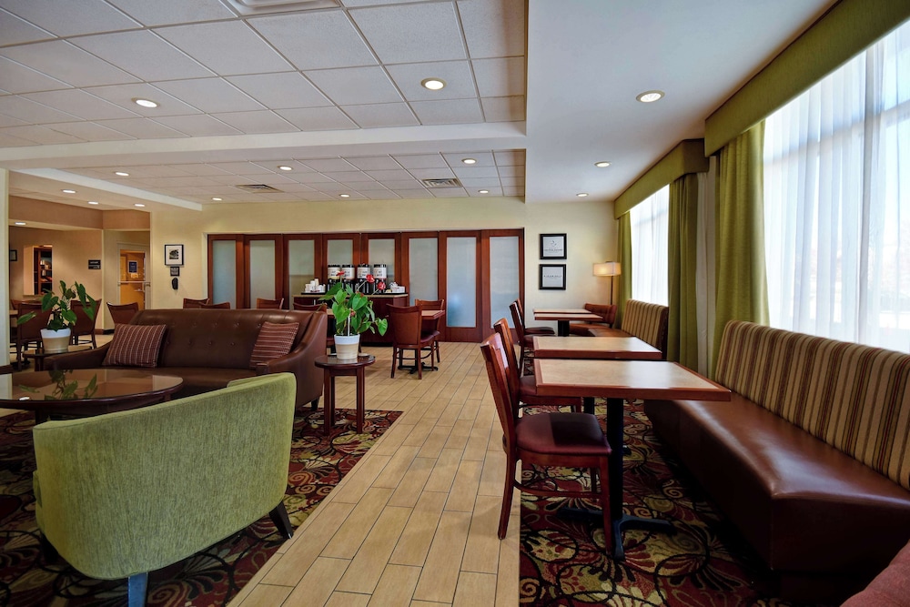Hampton Inn Rutland - photo 3