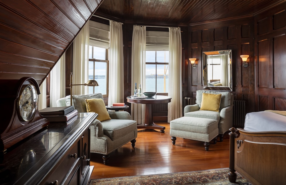 Castle Hill Inn - photo 39