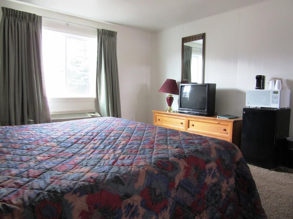 Yellowstone Country Inn - photo 9