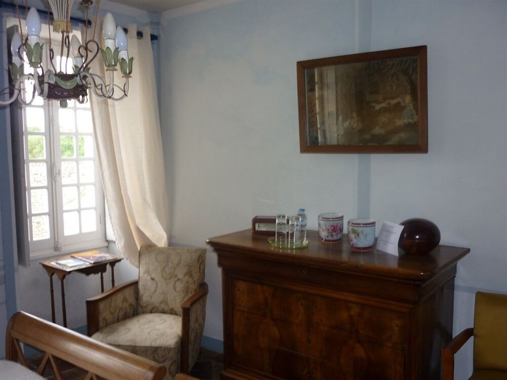 Guesthouse Logis du Ranquinet — Fontenay Le Comte — photo 5