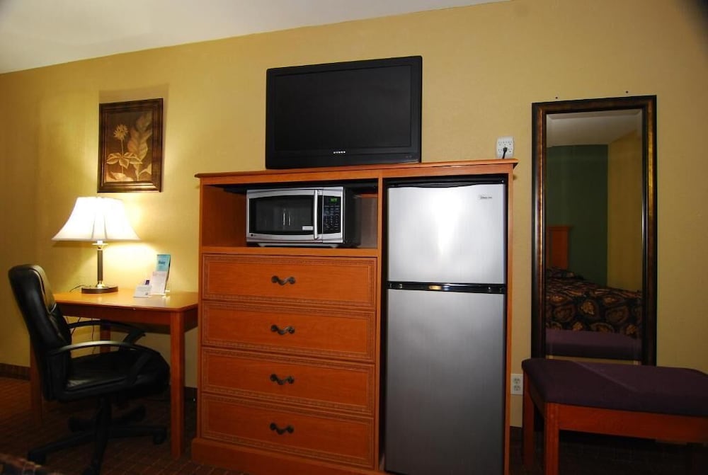 Coach Light Inn Brenham - photo 16