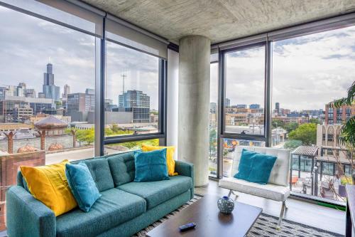 New Sleek 2BR Perfect Blend of Comfort & Style in Chicago — 4-Star Luxury Hotel in Chicago, United States