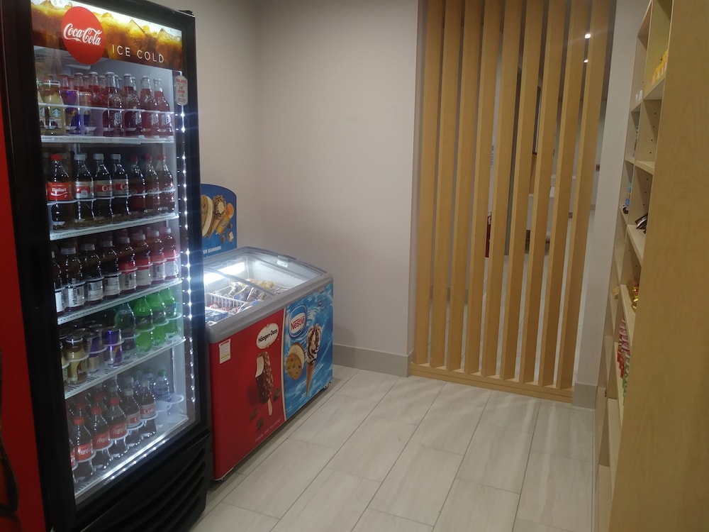 Holiday Inn Express & Suites Sugar Land SE Missouri City by IHG - photo 15
