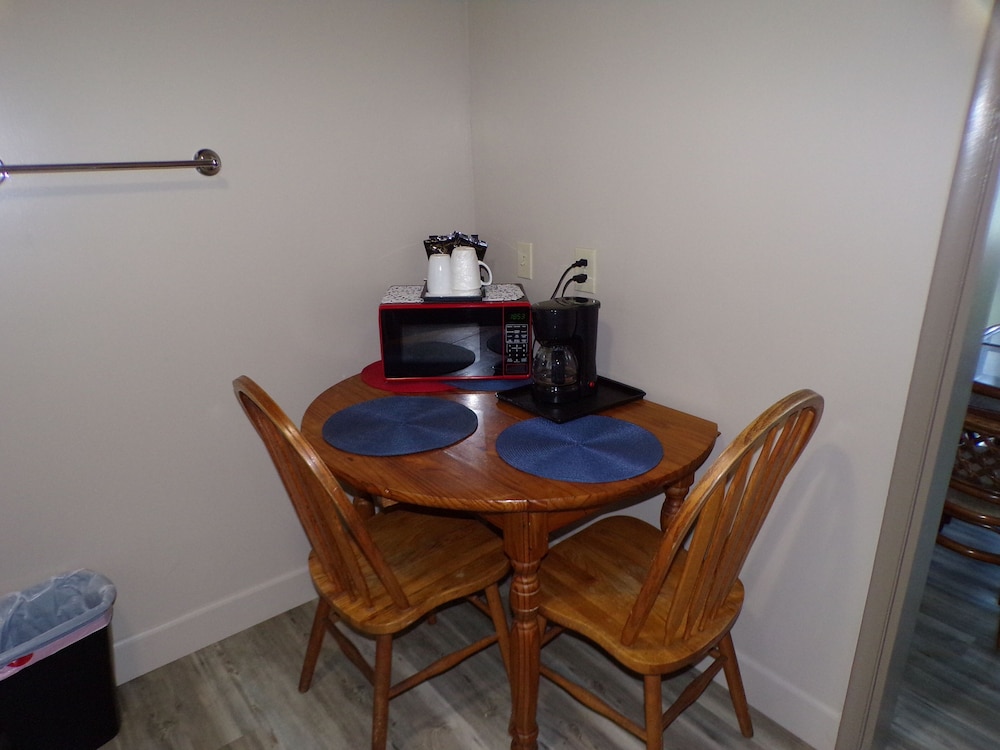 Cypress Tree Motel - photo 57
