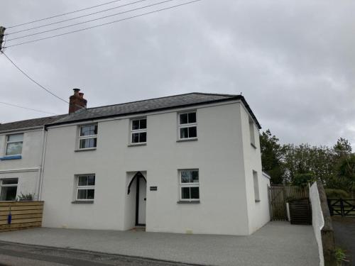 Hollyhocks - carbon neutral hotel in Wadebridge
