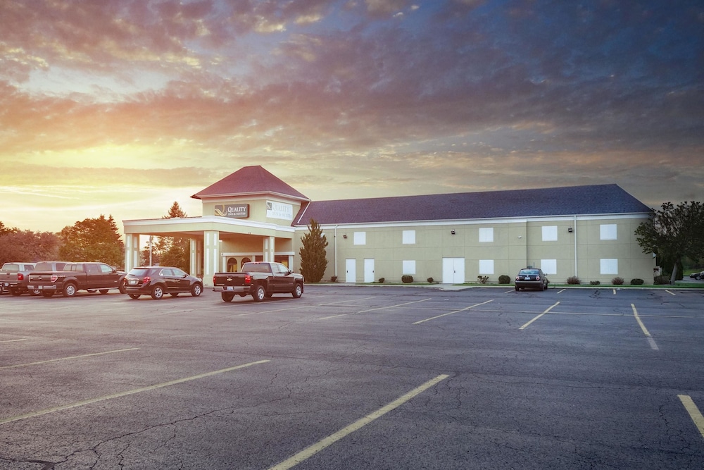 Quality Inn & Suites Coldwater near I 69 - photo 99