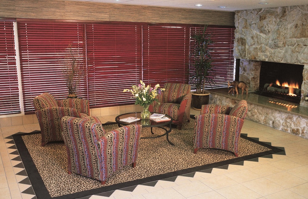 Safari Inn a Coast Hotel - photo 4