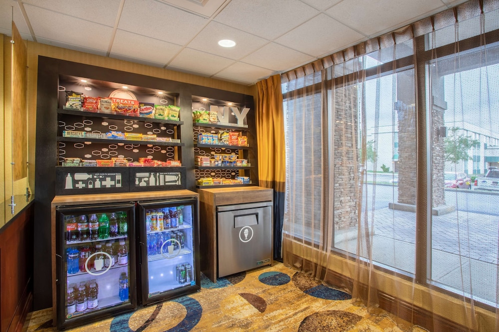 Hampton Inn Fishkill - photo 27