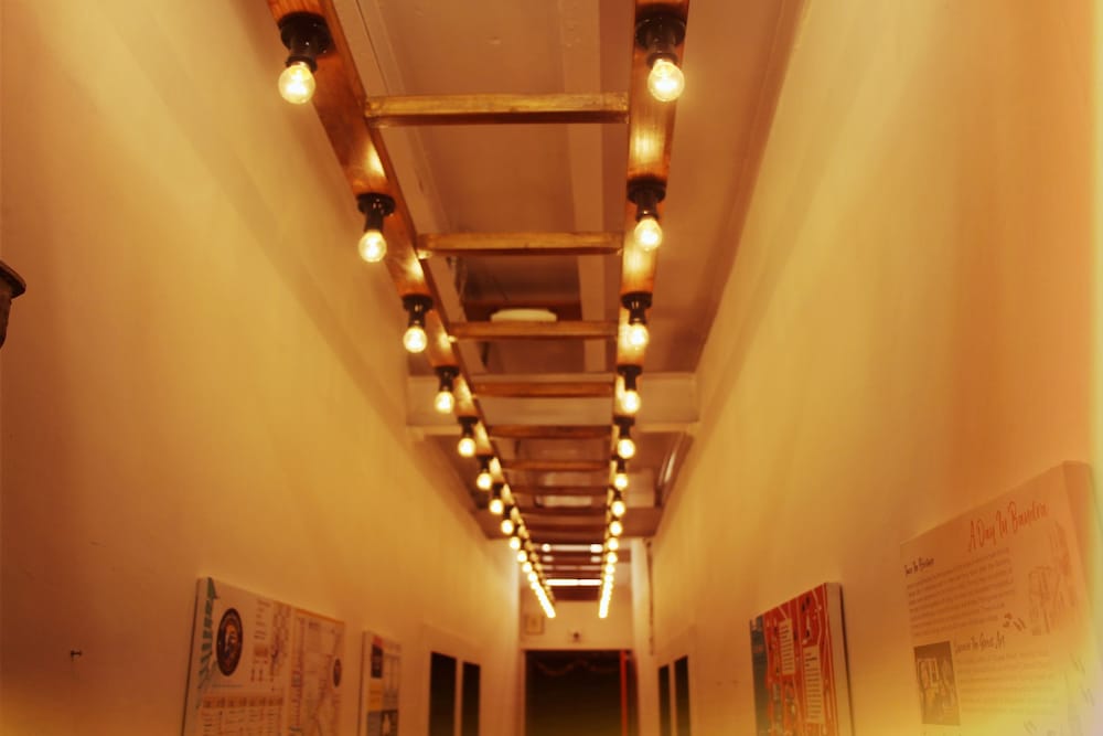 Cohostel