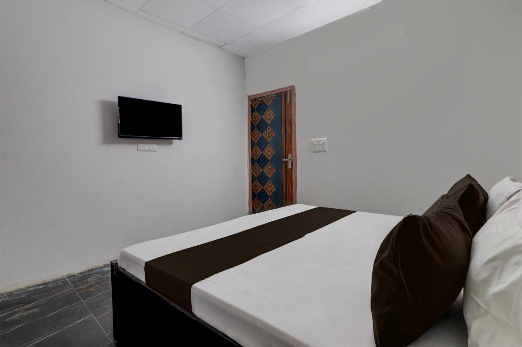 Super Hotel O Hotel Feel Inn — 4-Star Luxury Hotel in New Delhi, India
