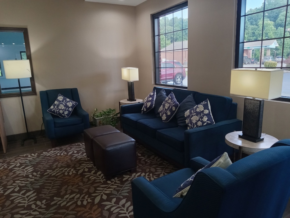 Comfort Inn Marion near Downtown & Blue Ridge PKWY - photo 7
