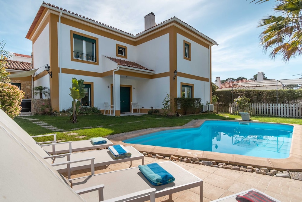 LV Premier Meco Lagoa LA1 — 4-Star Luxury Hotel in Sesimbra, Portugal