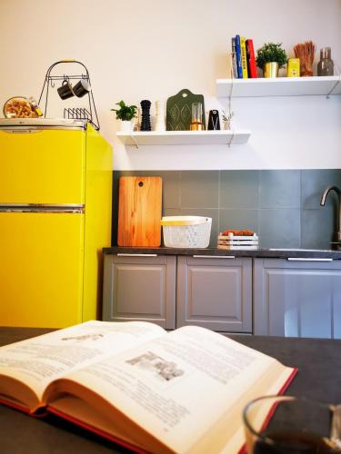 Cozy Studio 50 meters from the Metro — 4-Star Luxury Hotel in Milan, Italy