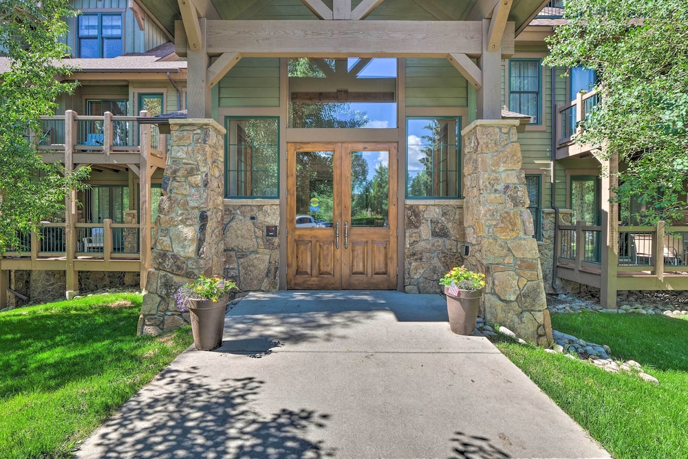 5 Mi to Ski Resort: Breck Penthouse Studio - photo 8