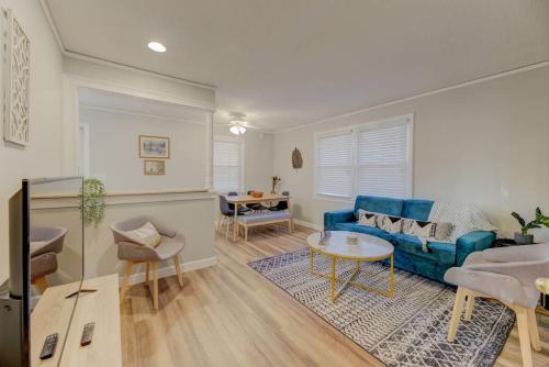 Good Vibes Ranch Pet Friendly — 4-Star Luxury Hotel in West Columbia, United States