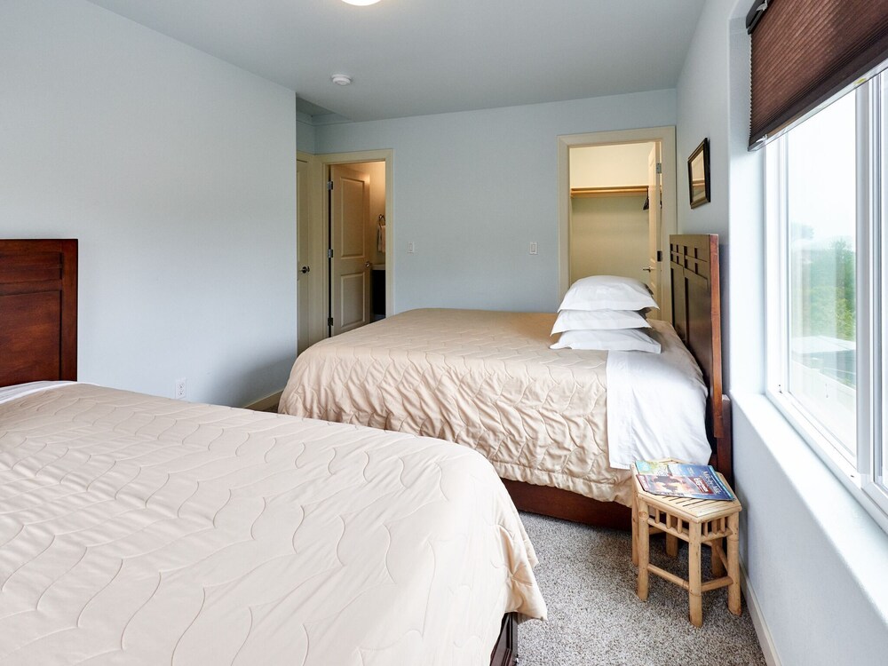 Surfer's Beach Retreat - photo 5