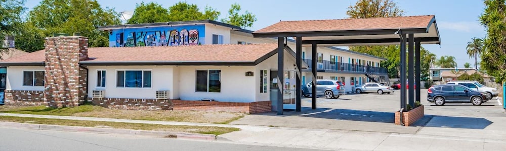 Tradewinds Motel - photo 28