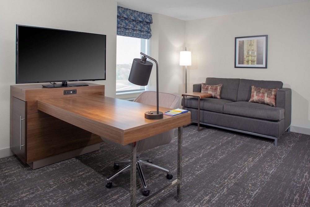 Hampton Inn & Suites Chicago Burr Ridge - photo 10