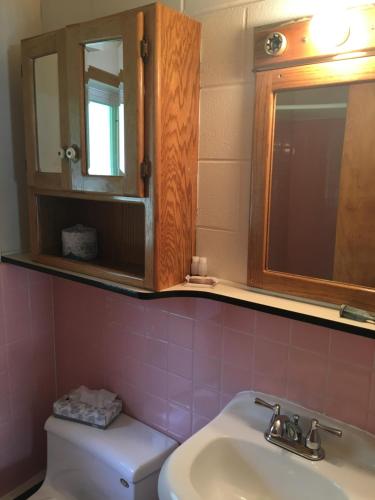 Belaire Motel - photo 11