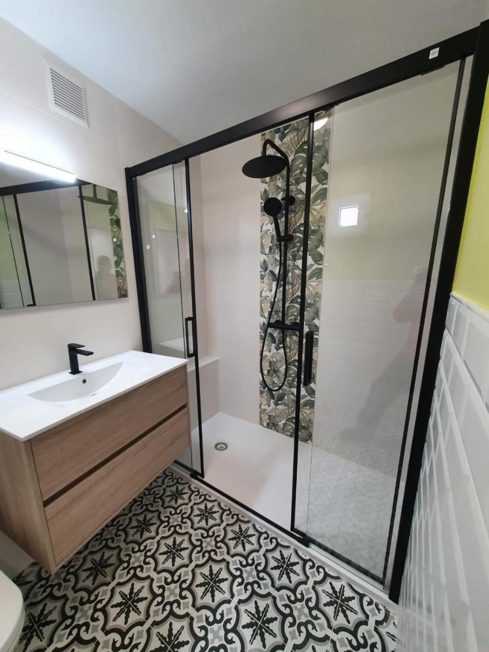 Precioso Piso Totalmente Reformado — Gijon