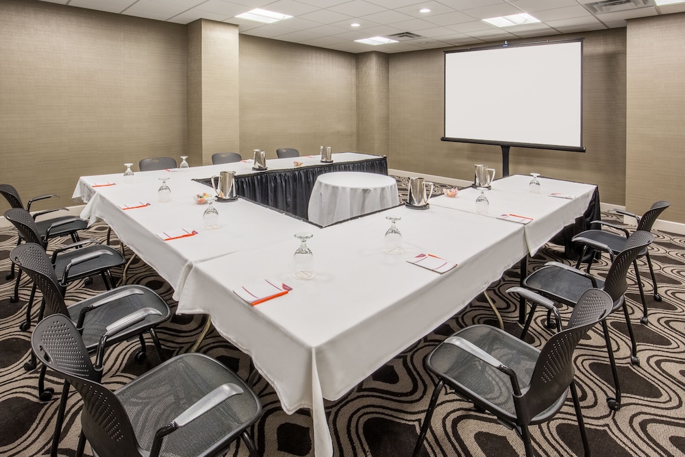 Crowne Plaza Phoenix Airport PHX by IHG - photo 58