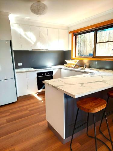 Percy's Cottage — 4-Star Luxury Hotel in Devonport, Australia