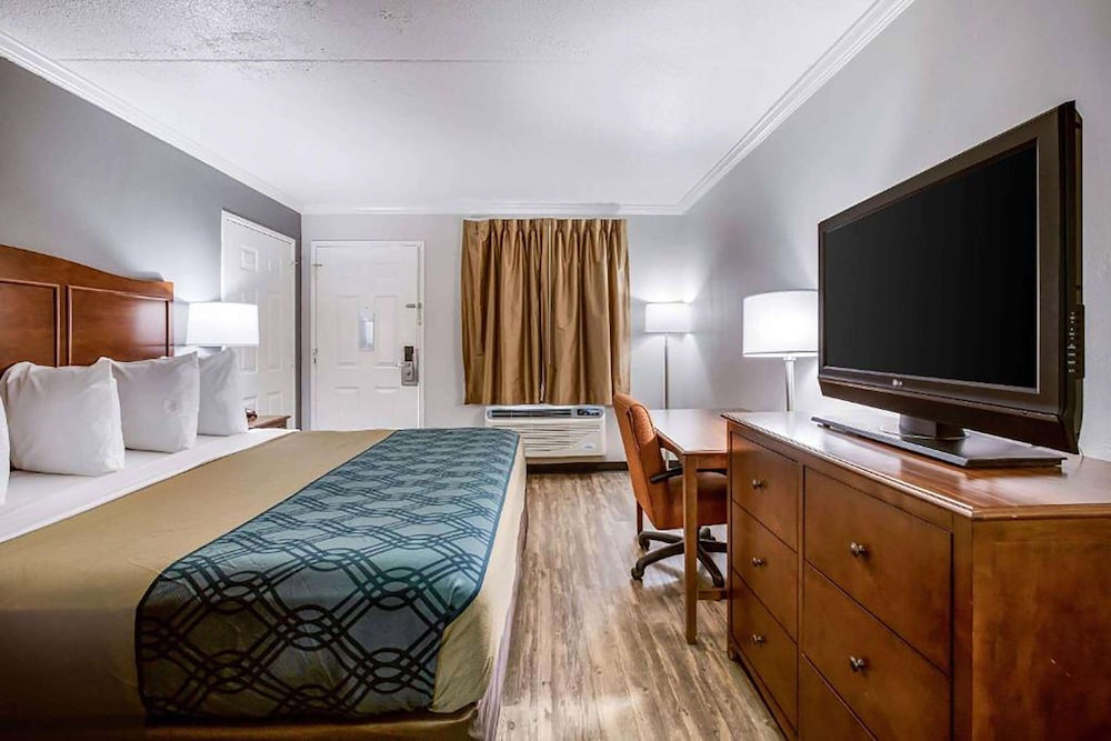 Travelodge by Wyndham Canton Livonia Area MI - photo 13