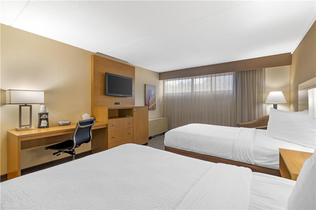 Best Western Royal Plaza Hotel & Trade Center - photo 33