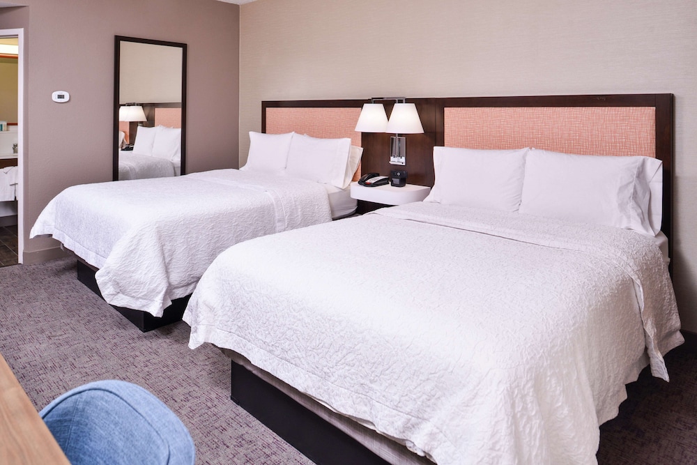 Hampton Inn Albuquerque University Midtown - photo 8