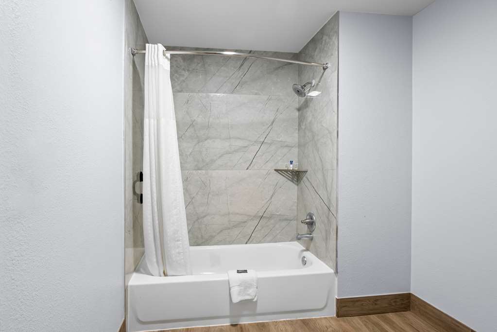 Americas Best Value Inn Gonzales - photo 27