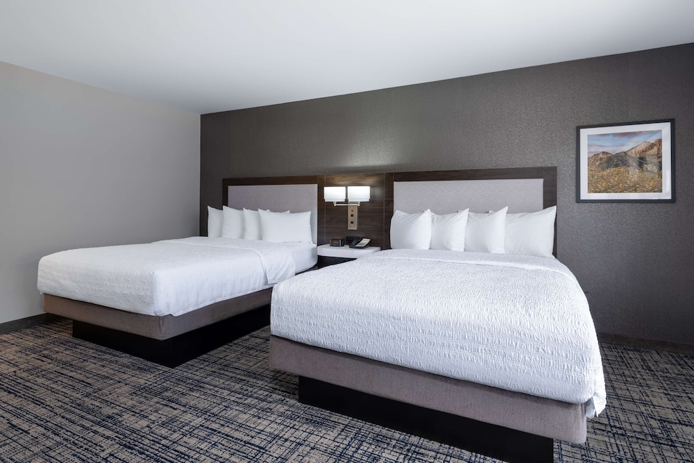 Hampton Inn & Suites Agoura Hills - photo 20